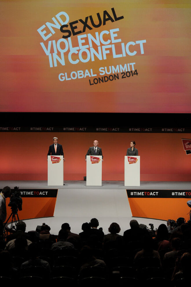 O Lado Humanitário de Angelina