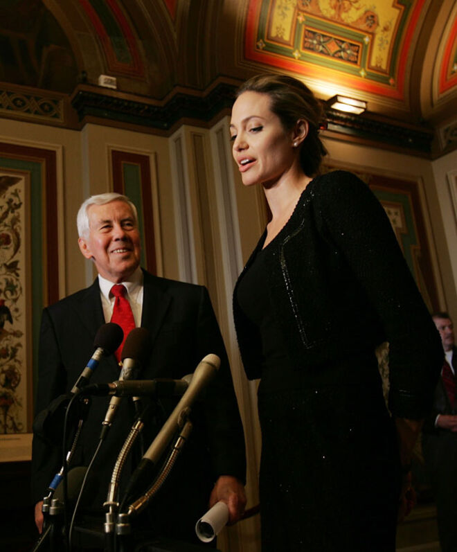 O Lado Humanitário de Angelina