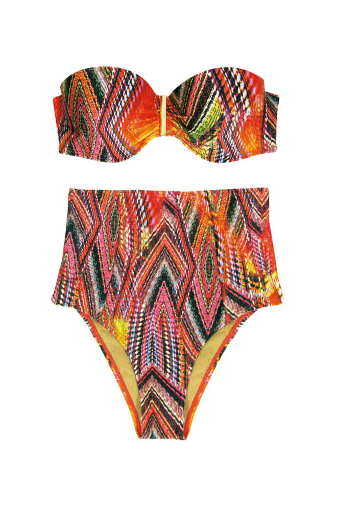 Quimonos e biquínis: a dupla deste verão 