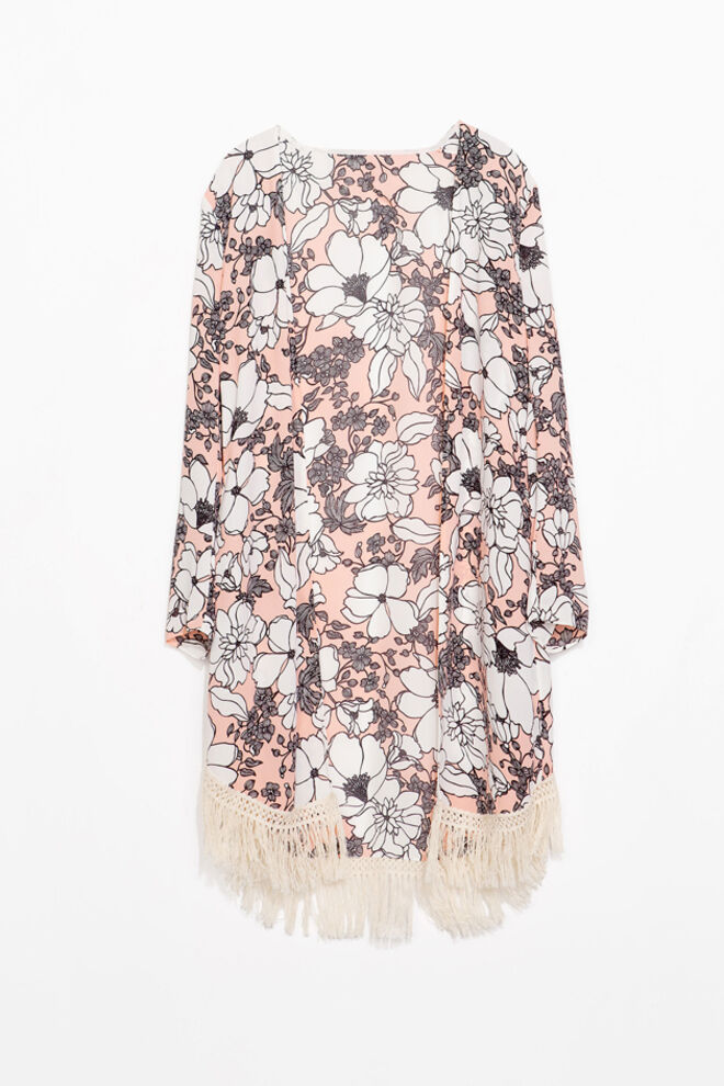 Quimonos e biquínis: a dupla deste verão 