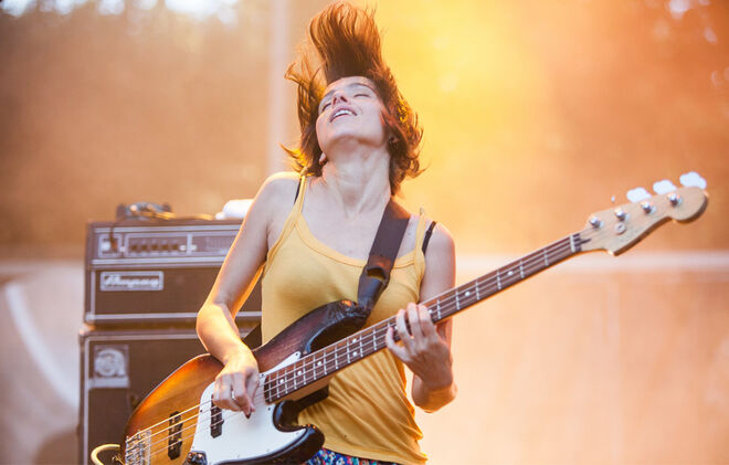 Linda Martini nas margens do Taboão