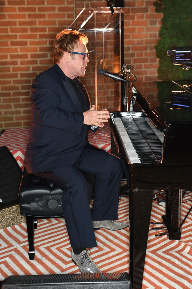 Festa "End of Summer" de Elton John