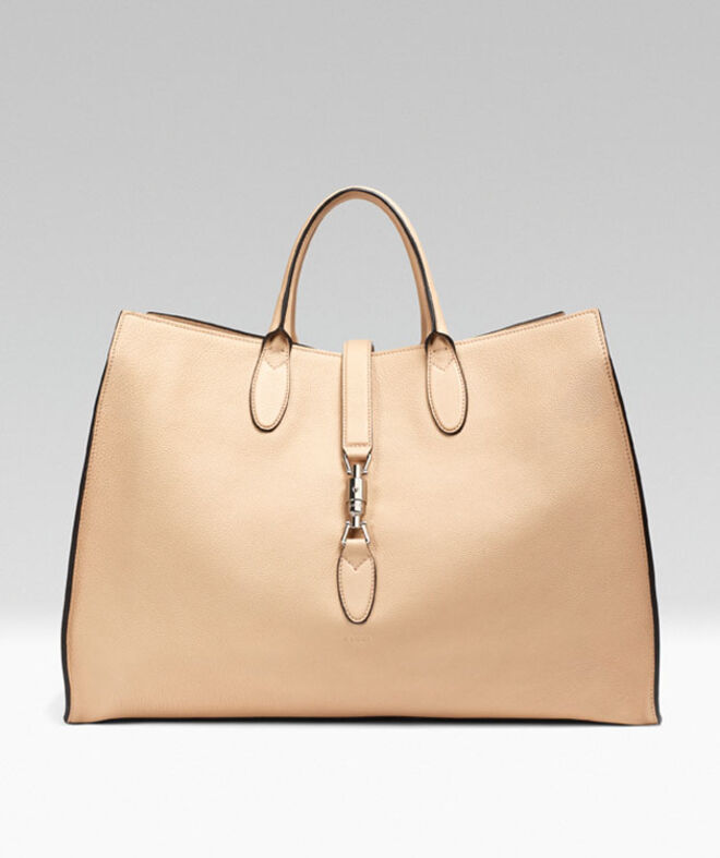 Kate Moss relança a Jackie Bag