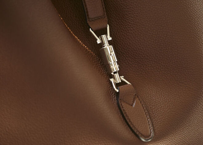 Kate Moss relança a Jackie Bag