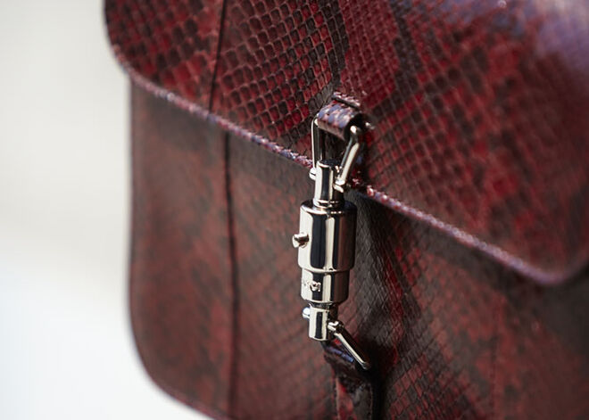 Kate Moss relança a Jackie Bag