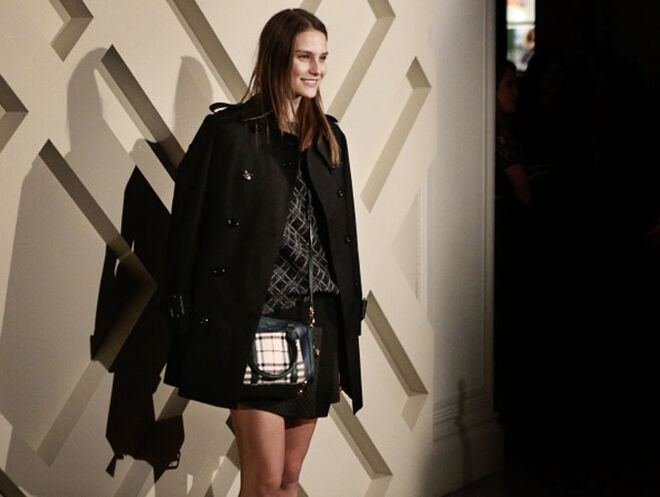 Romeo Beckham na campanha natalícia da Burberry