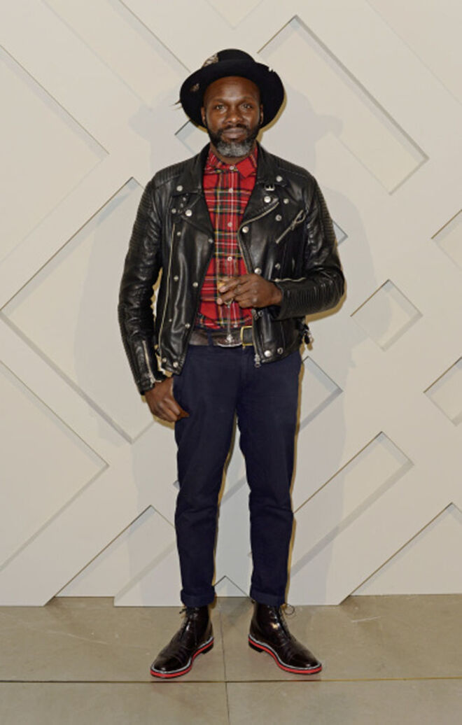 Romeo Beckham na campanha natalícia da Burberry