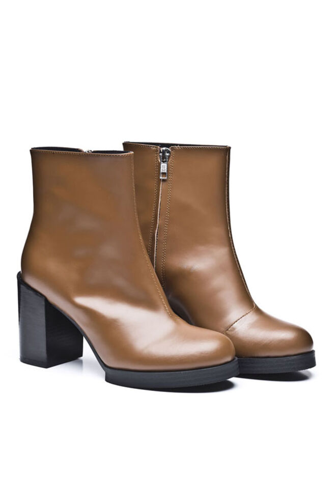 Os botins ideais para usar com skinny jeans