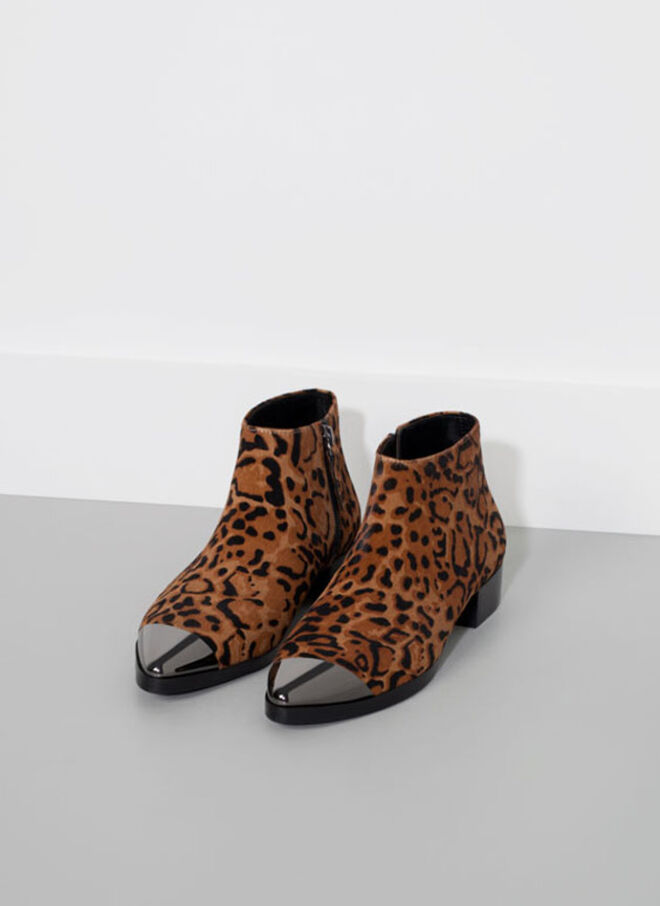 Os botins ideais para usar com skinny jeans