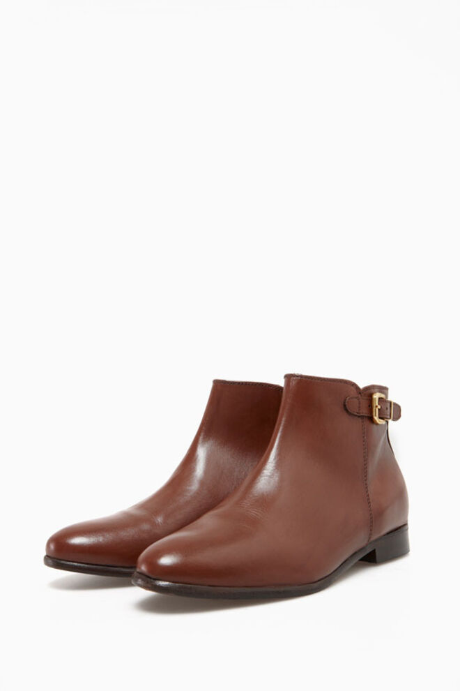 Os botins ideais para usar com skinny jeans