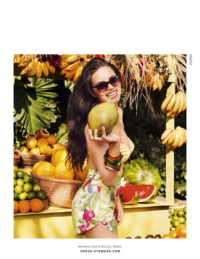 Adriana Lima para Vogue