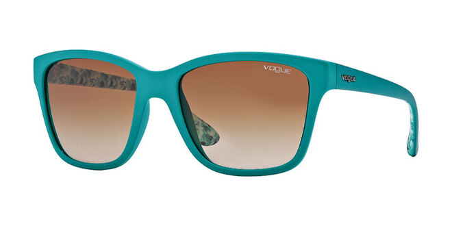 Adriana Lima para Vogue