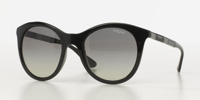 Adriana Lima para Vogue