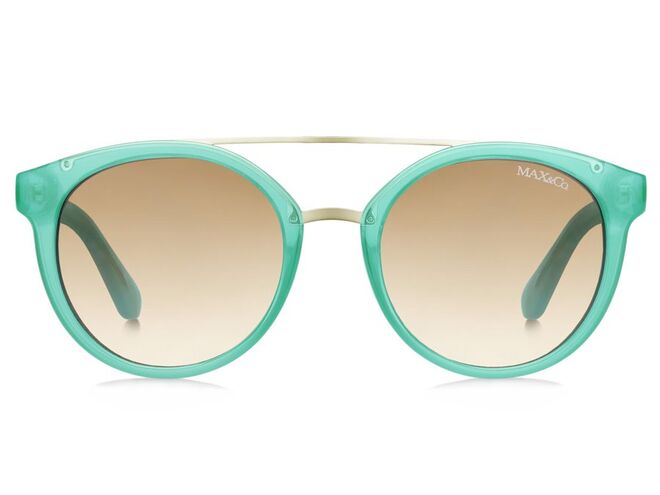 4. Uma rica paleta de cores e formas marcantes desenham a coleção de óculos Max&Co: óculos de sol da linha Minimal Art (€120), uma das propostas Max&Co para este verão