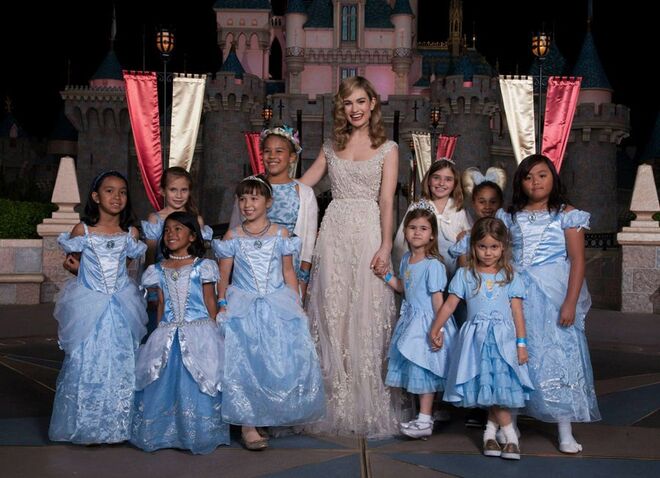 Elie Saab, Disneyland Resort