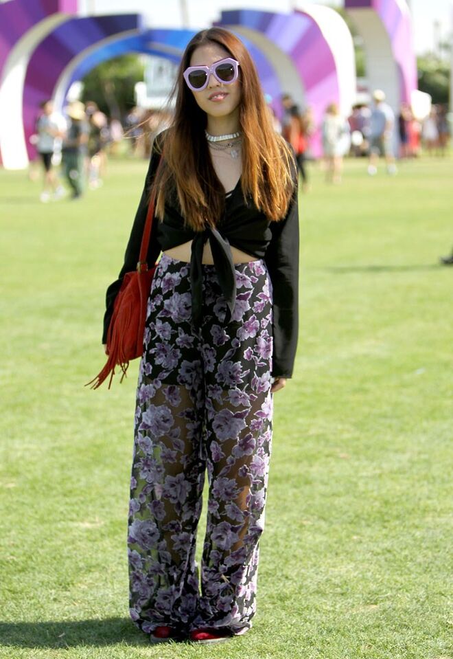 Sachi Maurase veste Lovers in France, Nasty Gal, e óculos Karen Walker