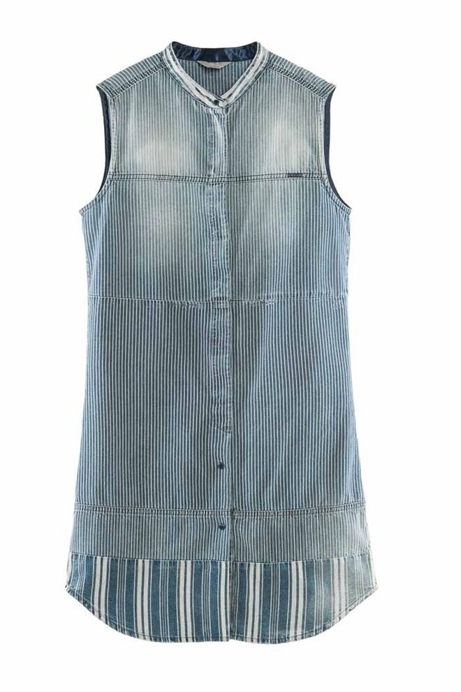 Camisa em denim, €210, Diesel