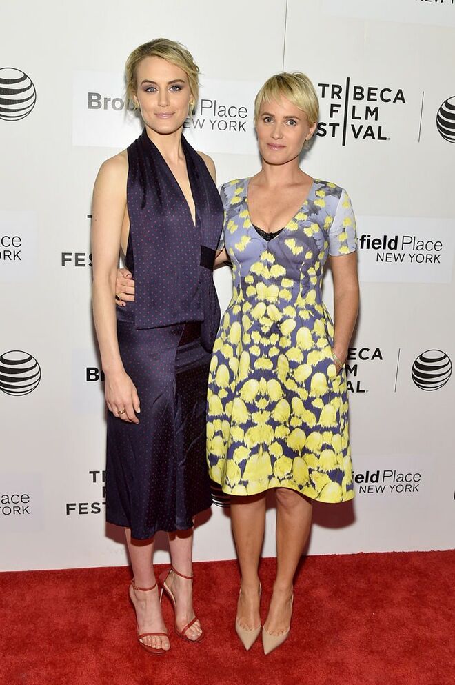 Taylor Schilling e Judith Godreche