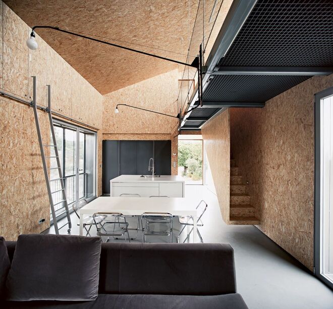 Superlight - Lightness in Contemporary Houses 