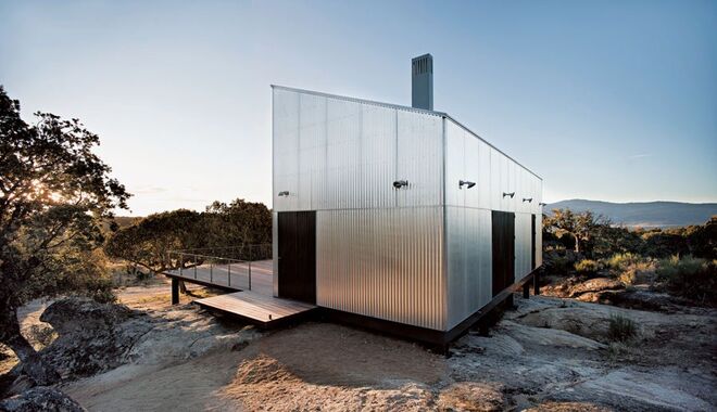 Superlight - Lightness in Contemporary Houses 