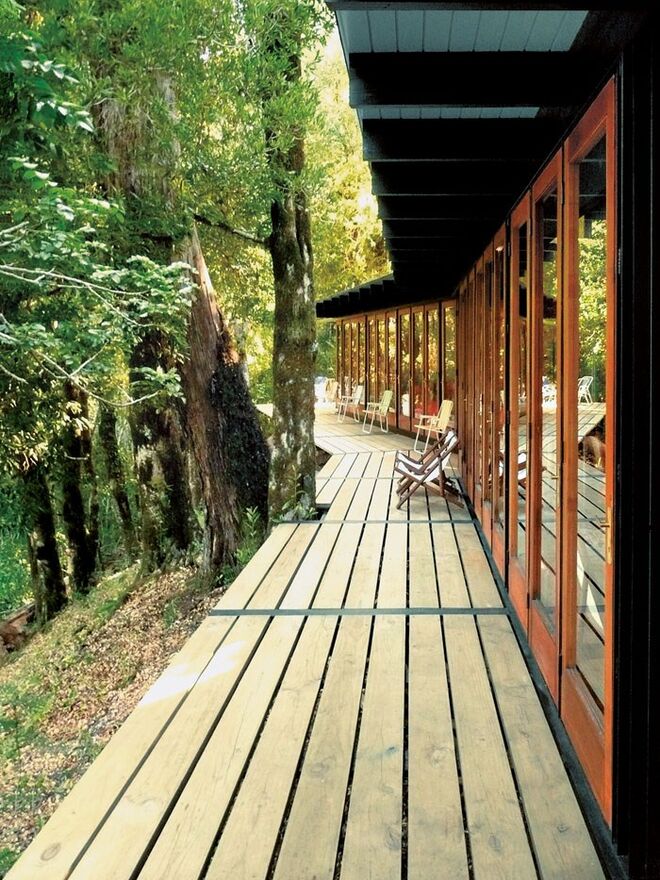 Superlight - Lightness in Contemporary Houses 