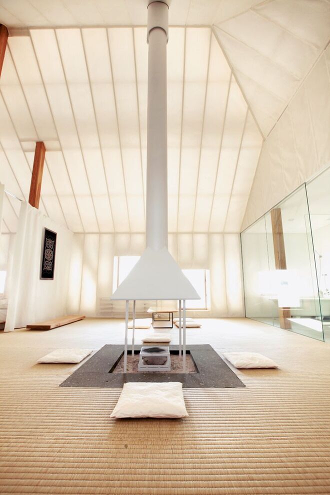 Superlight - Lightness in Contemporary Houses 