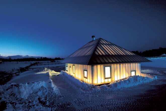 Superlight - Lightness in Contemporary Houses 