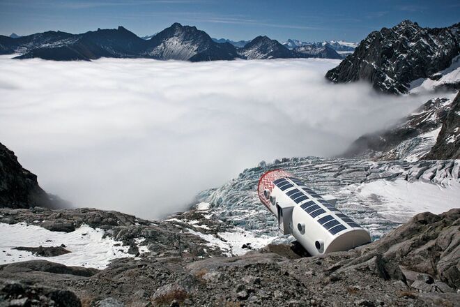 Superlight - Lightness in Contemporary Houses 