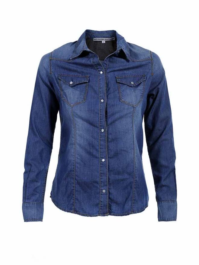 Camisa em denim, €57,50, Silvian Heach