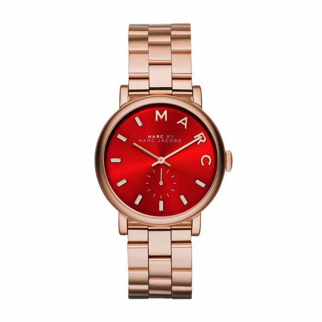  Relógio em aço, €245, Marc by Marc Jacobs