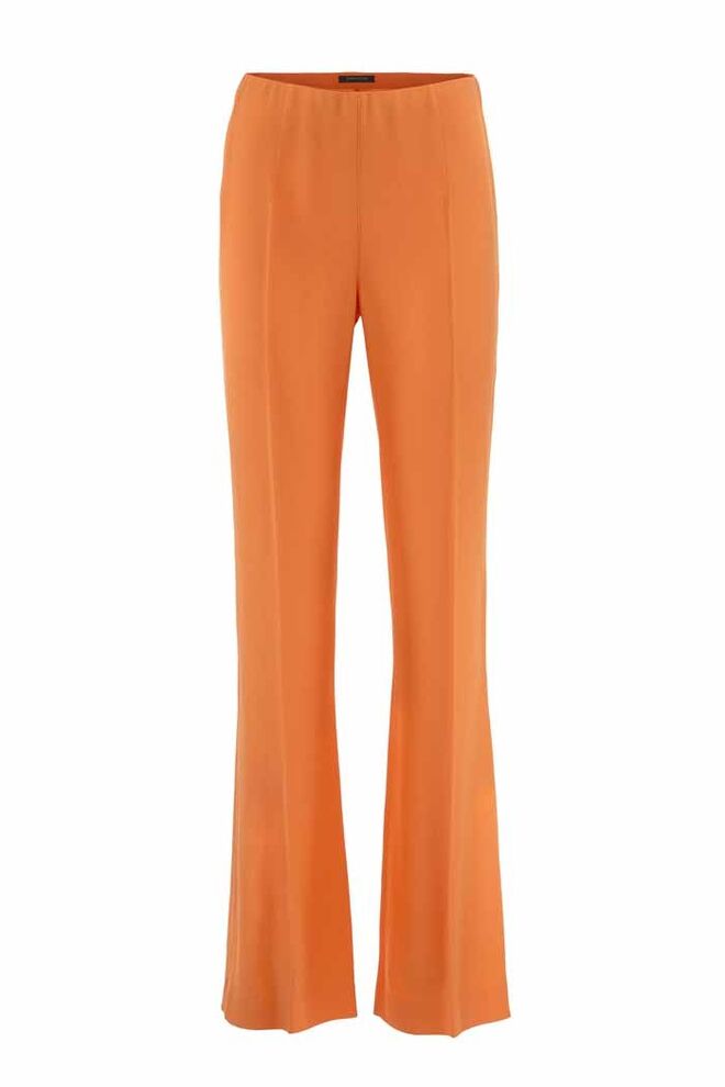 Calças em crepe, €194, Patrizia Pepe