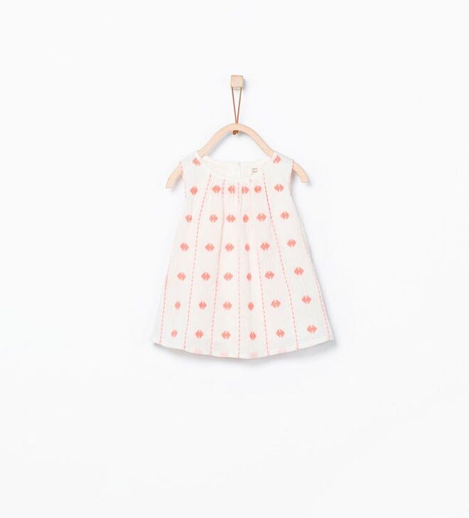 Vestido Zara, €22.95