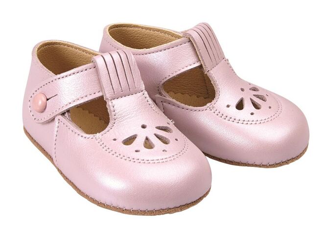 Sapatos Robin Pink Pearl, Early Days