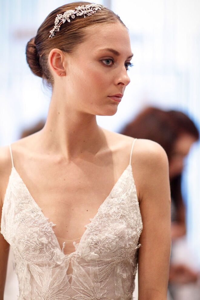 Monique Lhuillier | Bridal Spring/Summer 2016 Runaway Show