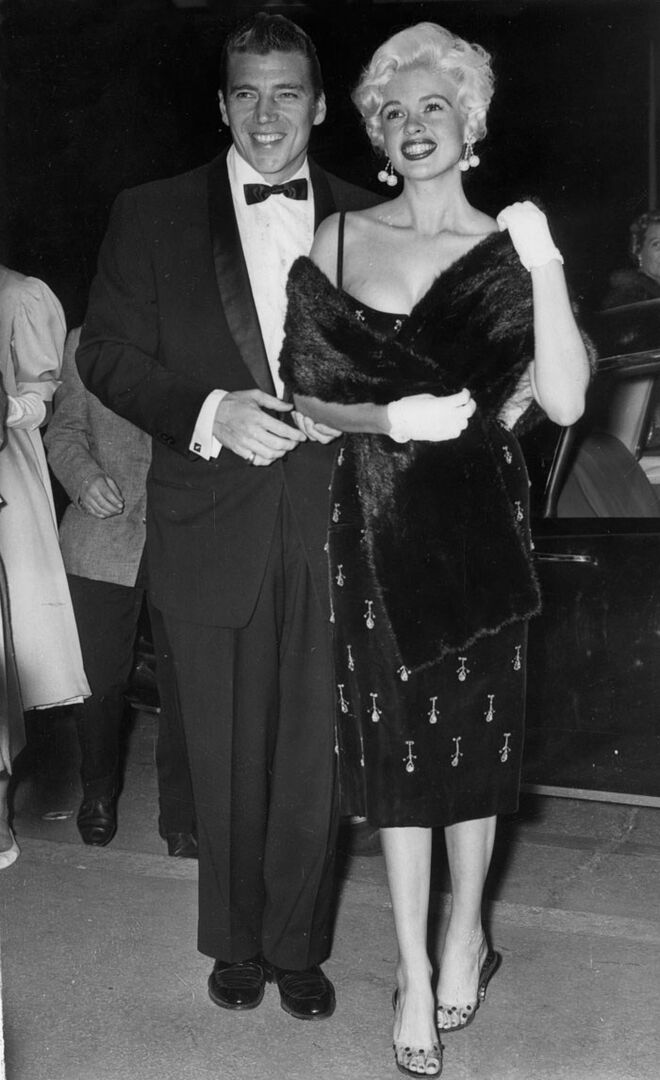 1958 | Jayne Mansfield com o marido Mickey Hargitay