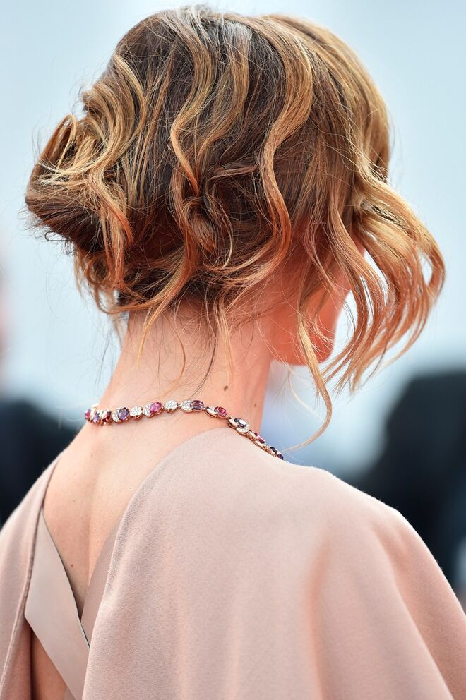 Clotilde Courau com colar Giardini da linha Bulgari High Jewellery