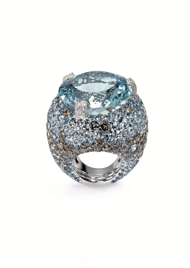 Michelle Rodriguez com anel De Grisogono