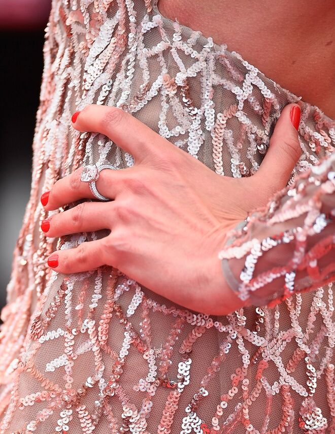 Nieves Alvarez com joias Chopard