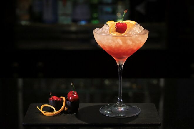 Bellini Cocktail.mp4