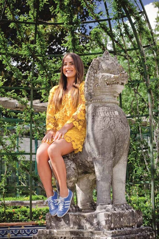 Gisela João | Vestido em renda e algodão, Zara.