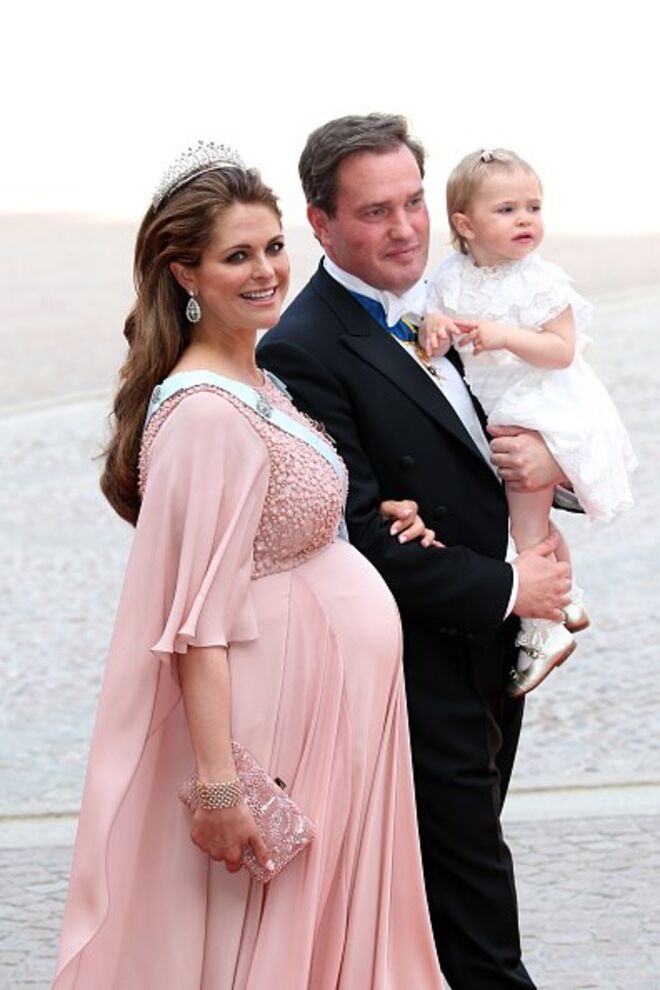 Princesa Madalena da Suécia com o marido Christopher O'Neill e a filha Princesa Leonore
