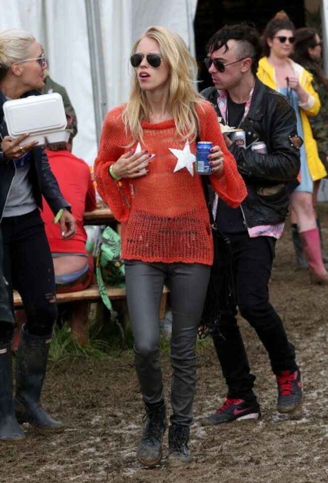  Mary Charteris