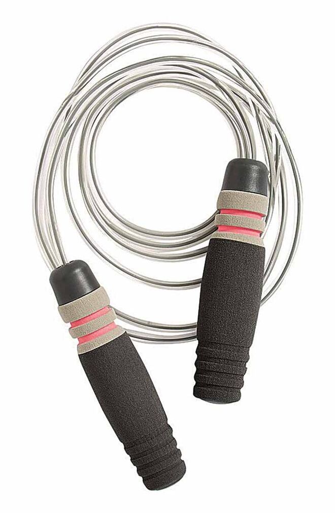 Corda de saltar Speed Rope em poliuretano, €14,60, Nike, em www.nordstrom.com