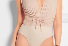 Norma Kamali, 365,46€, em www.net-a-porter.com