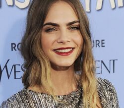 Cara Delevingne em Paper Towns 