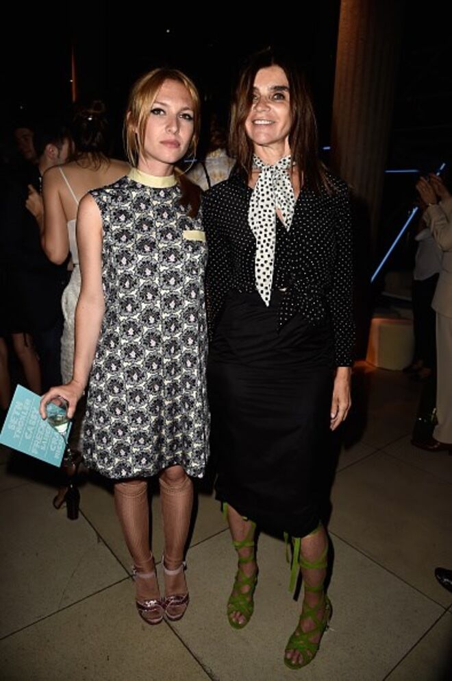 Josephine de La Baume e Carine Roitfeld