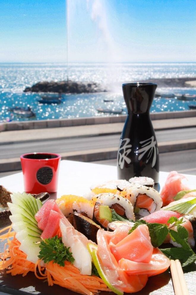 Gaijin Sushi Bar: com uma vista privilegiada sobre o Tejo, o Gaijin é o local ideal para comer o melhor sushi nos dias de sol e calor. [R. Costa Pinto 106, 2770-044 Paço de Arcos]