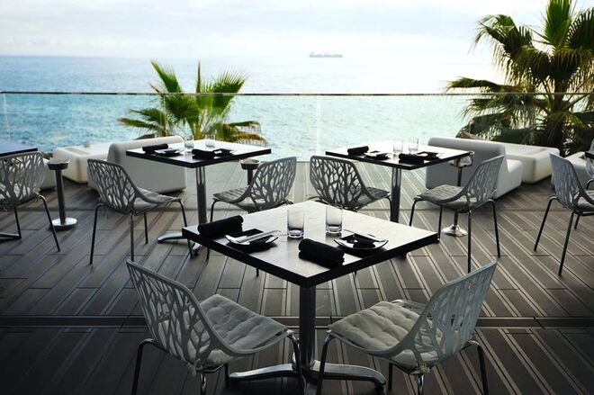 Sushi Design: deixe-se encantar pela cozinha de autor do Chef executivo Hugo Silva, neste restaurante do Farol Hotel. [Av. Rei Humberto II de Italia 7, Cascais]