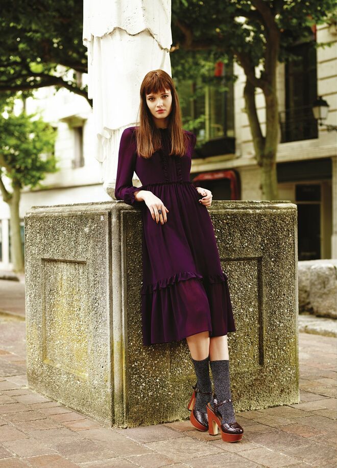 Vestido €30, Meias €2, Sapatos €22