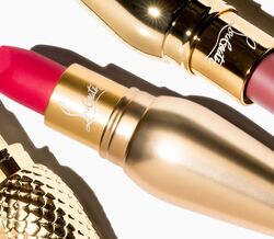 Louboutin lança coleção de batons